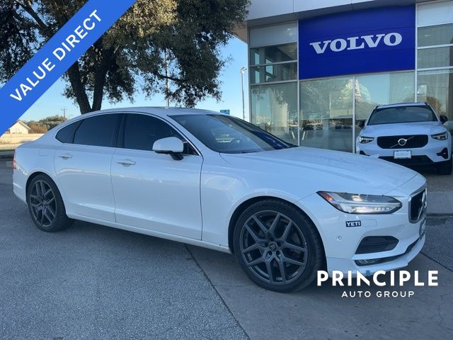 2017 Volvo S90 Momentum