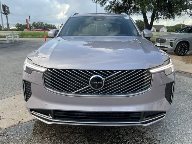 2026 Volvo XC90 Plus photo 2