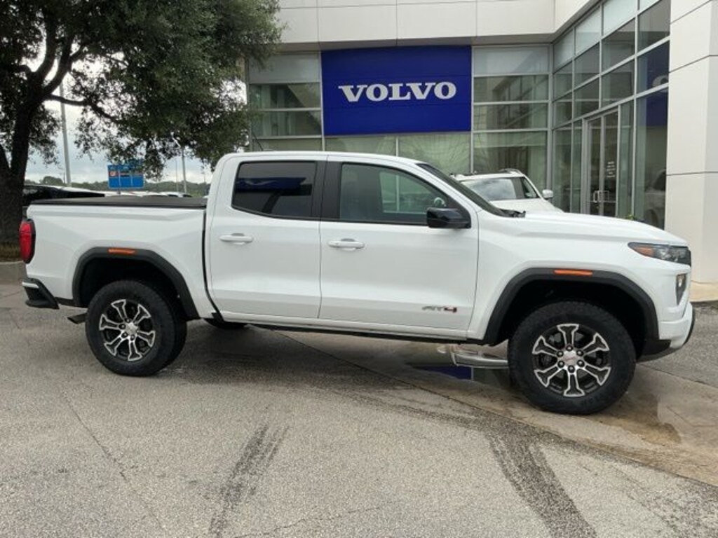 Used 2025 GMC Canyon AT4 Truck