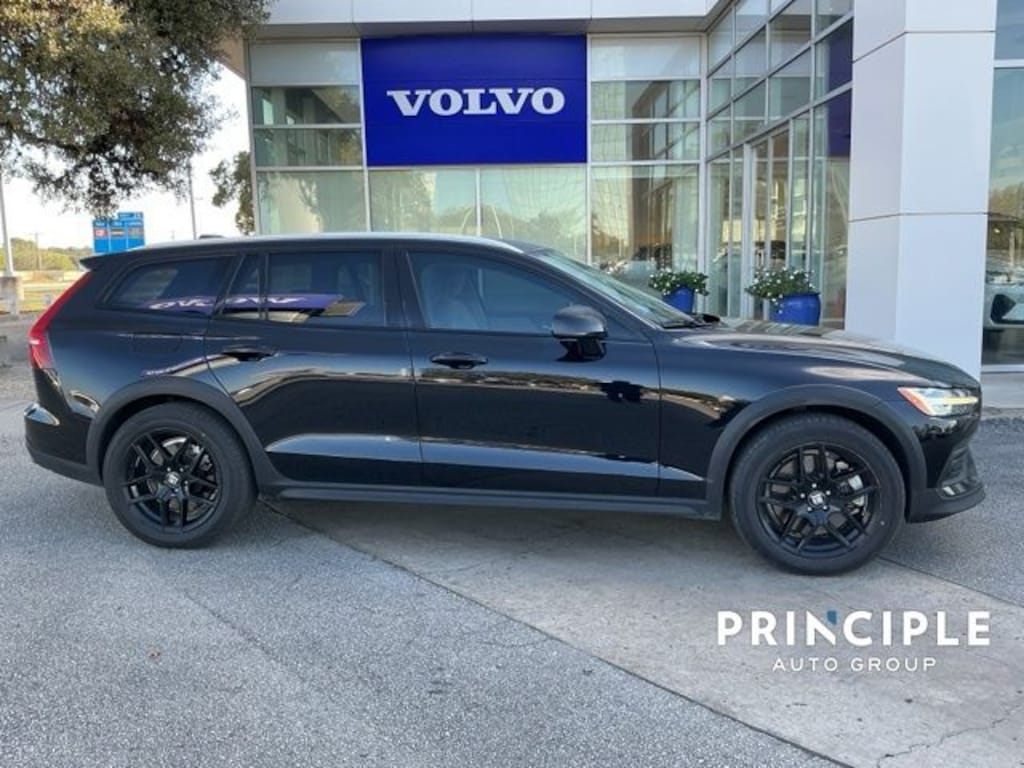 Used 2020 Volvo V60 Cross Country T5 Wagon