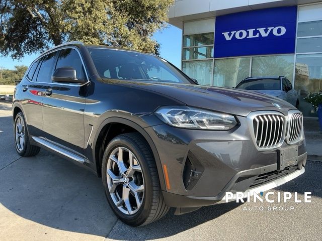 2023 BMW X3 30i's photo