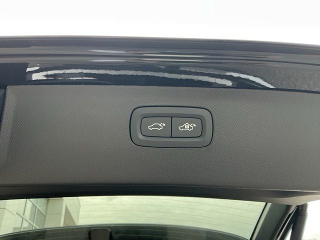 2026 Volvo XC90 Ultra - Photo 12