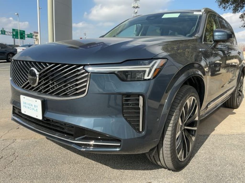 New 2026 Volvo XC90 plug-in hybrid T8 Ultra 7-Seater SUV