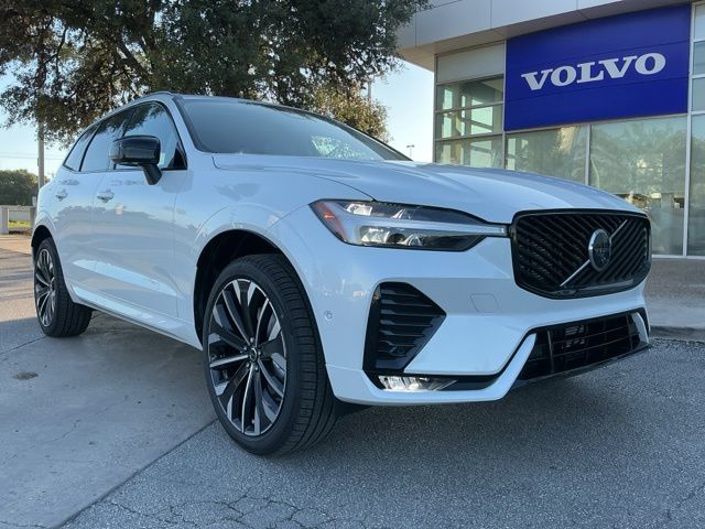 2026 Volvo XC60 B5 Ultra Dark AWD's photo