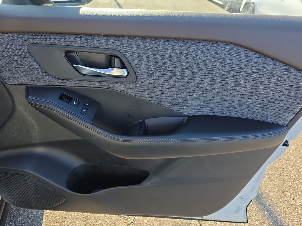 Used 2023 Nissan Rogue SV SUV