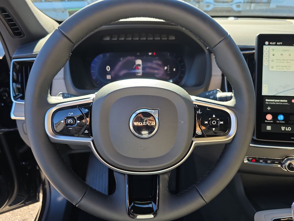2025 Volvo XC90 Core - Photo 14