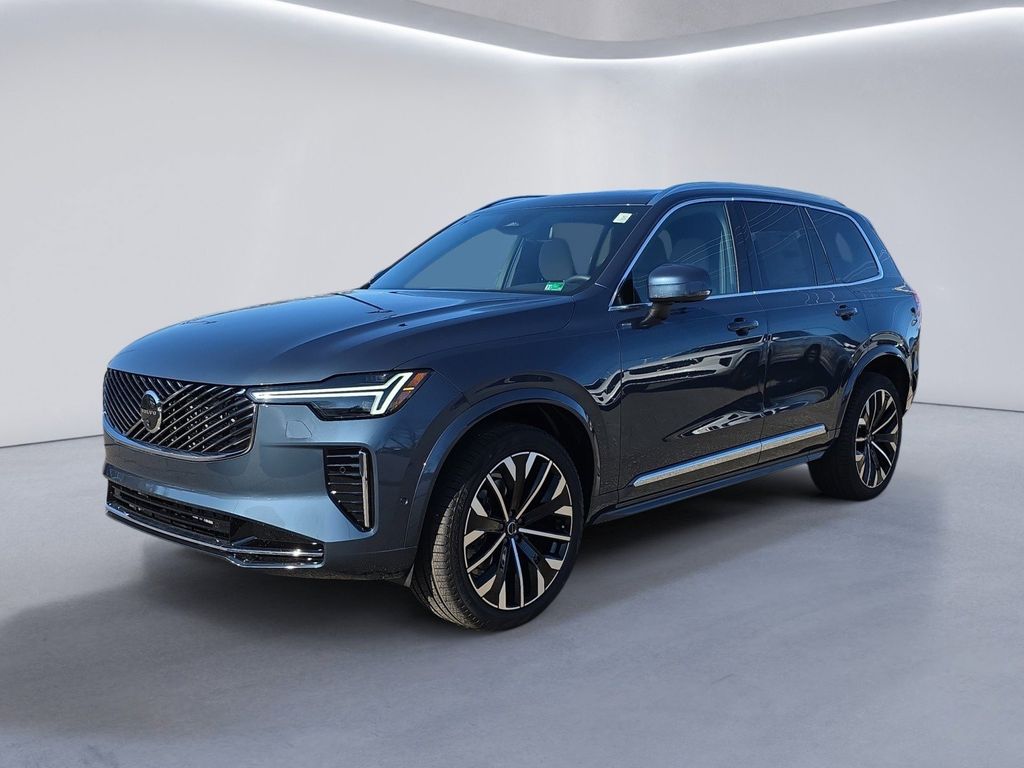 2026 Volvo XC90 Plus - Photo 7