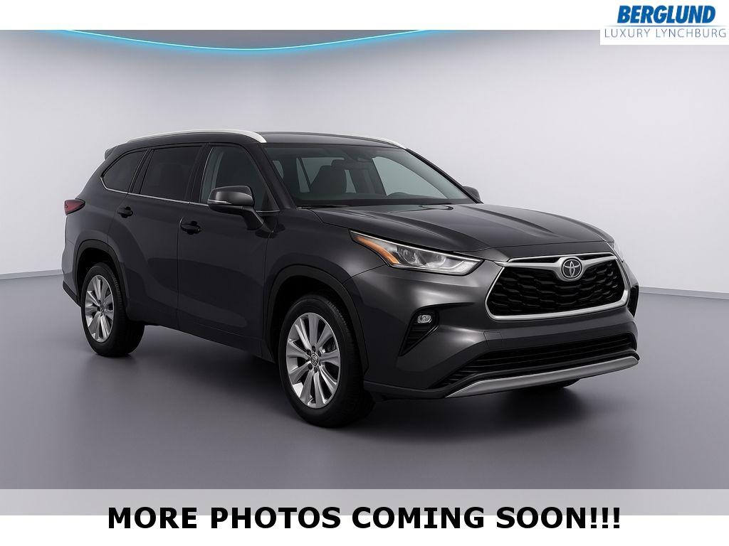 Used 2021 Toyota Highlander XLE SUV
