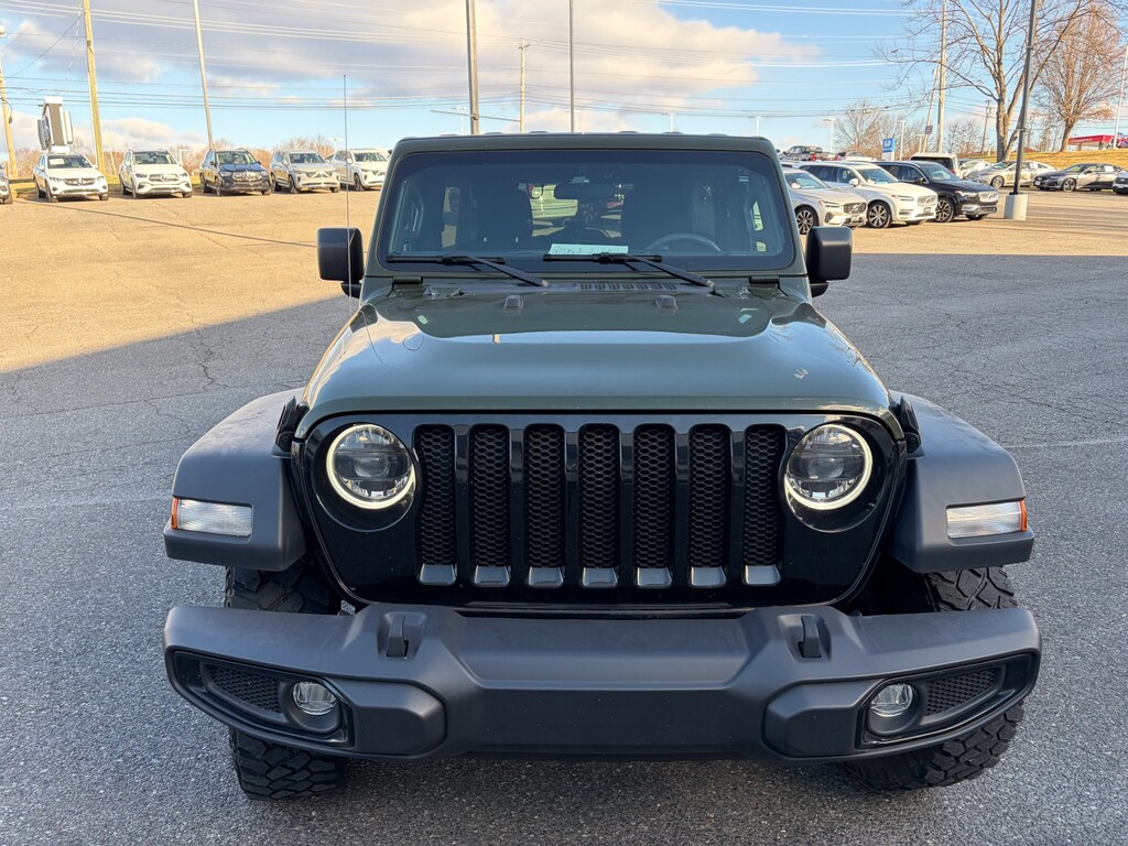 2023 Jeep Wrangler Willys Sport photo 3