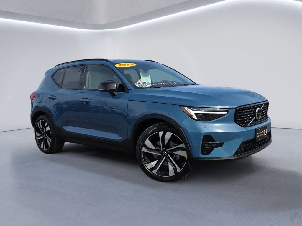 Used 2025 Volvo XC40 For Sale | Stock: LLL6353