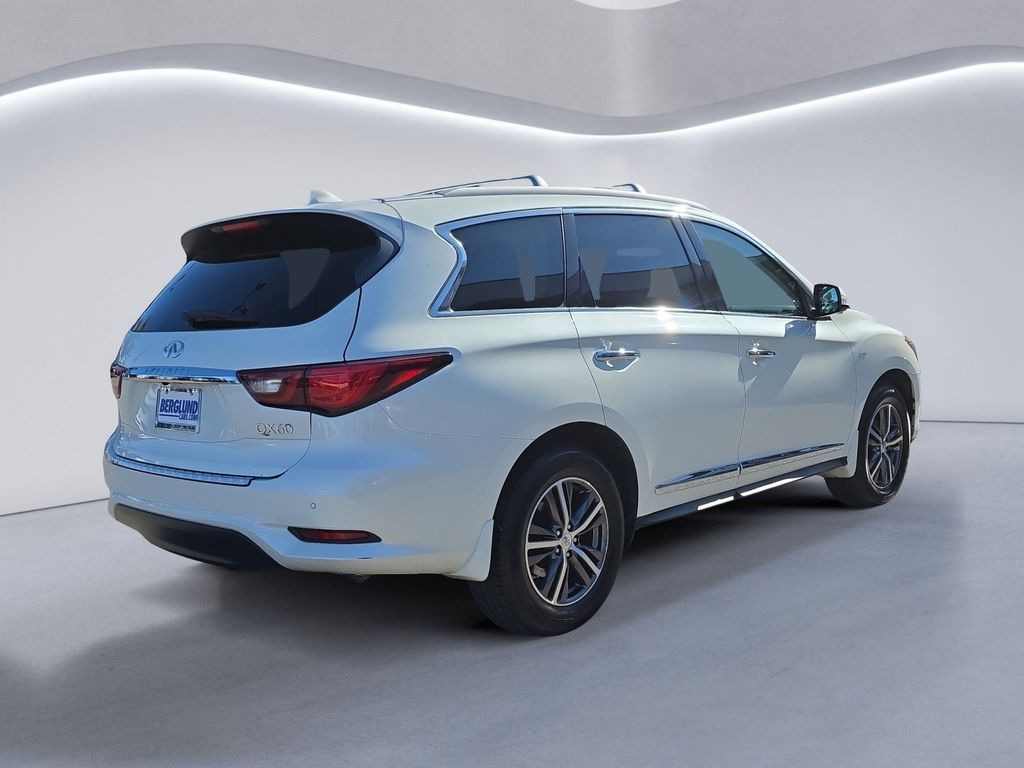 2019 Infiniti QX60 Luxe photo 4