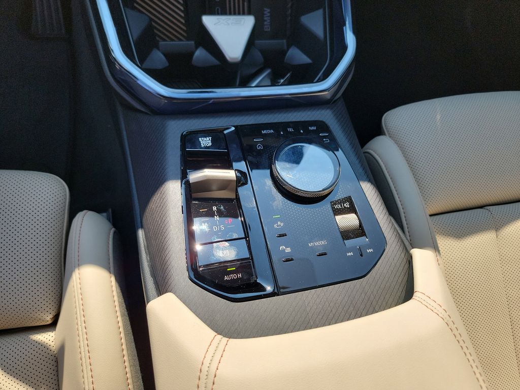 2025 BMW X3 30 - Photo 17