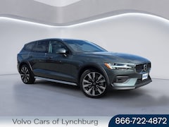 2026 Volvo V60 Cross Country B5 Ultra Wagon