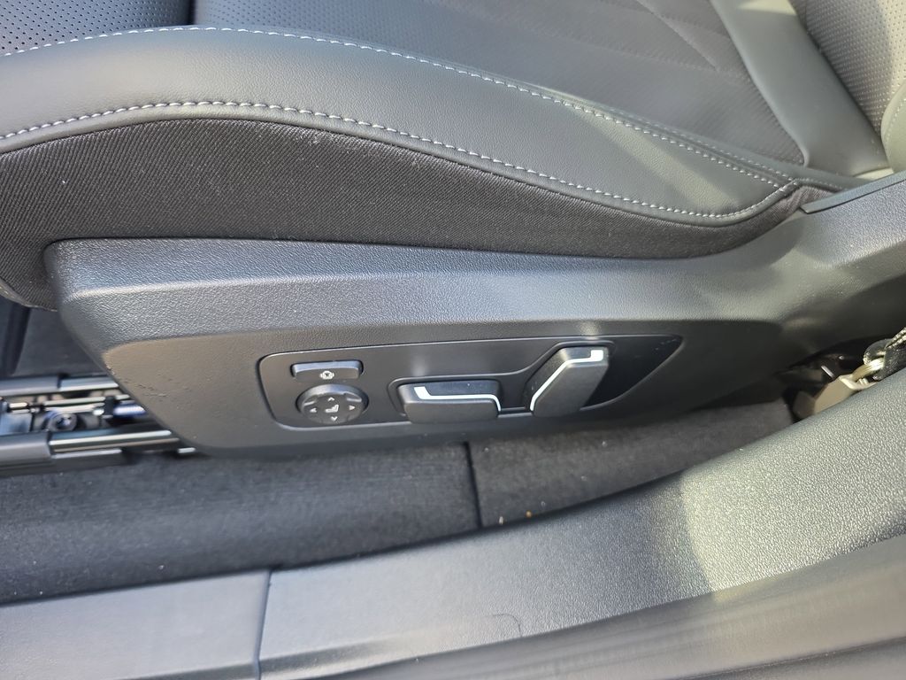 2026 BMW X3 M50 - Photo 12