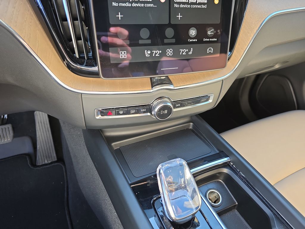 2026 Volvo XC60 Plus - Photo 30