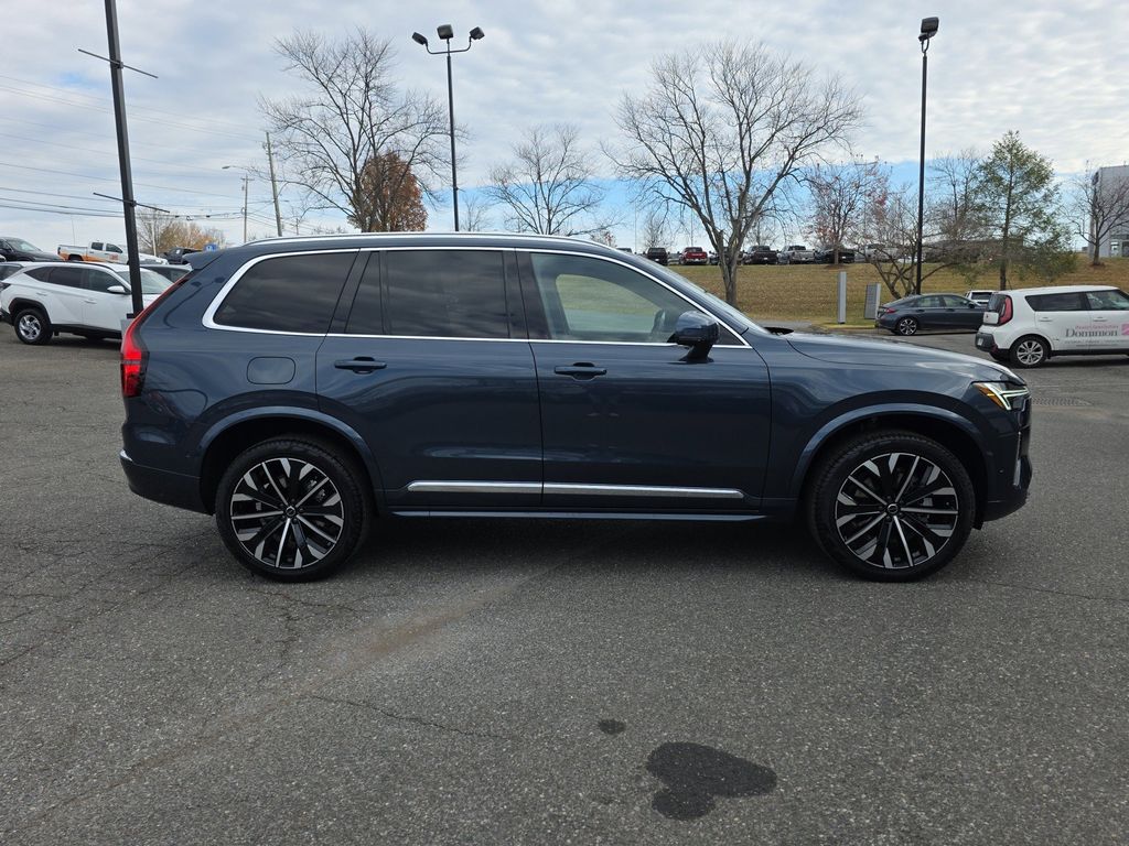 2026 Volvo XC90 Plus photo 2