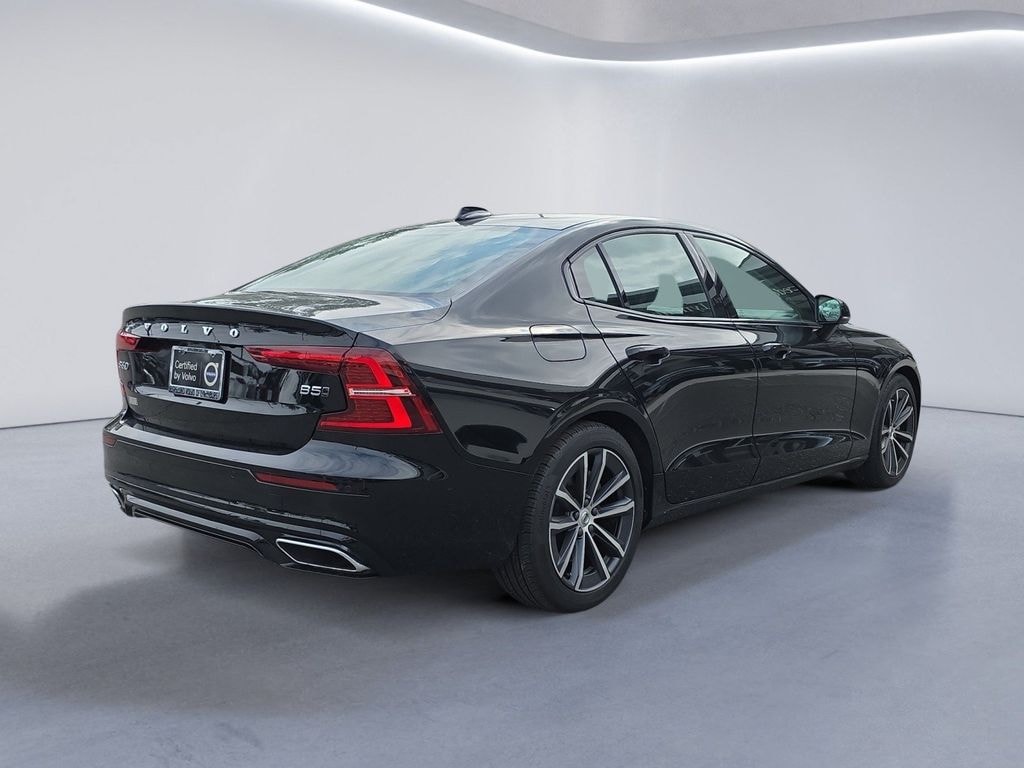 Certified 2022 Volvo S60 B5 AWD Momentum Sedan