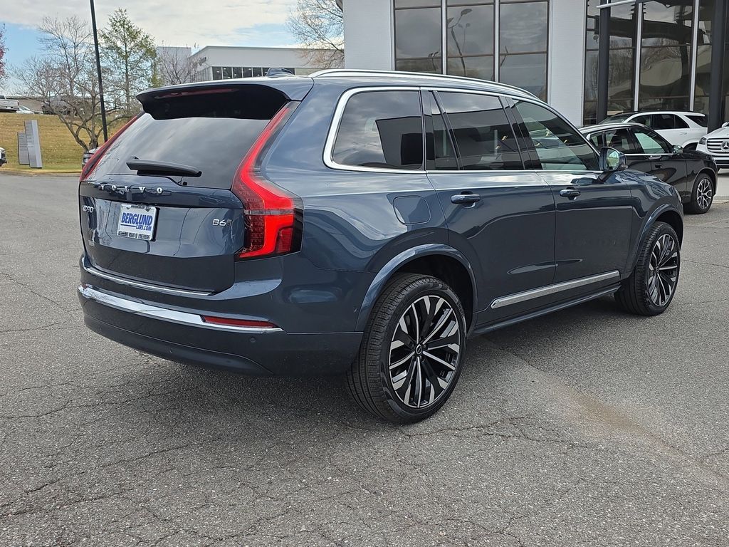 2026 Volvo XC90 Plus photo 3
