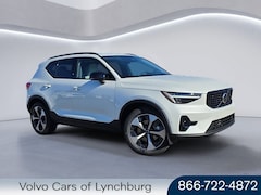 2026 Volvo XC40 B4 Plus FWD SUV