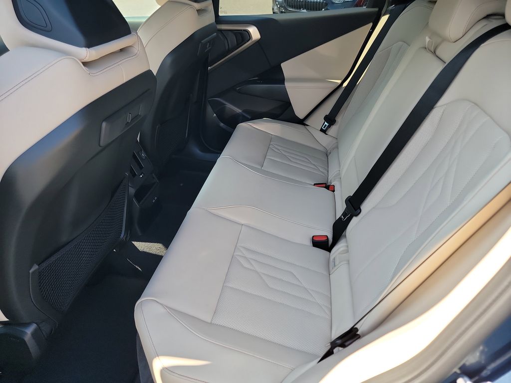 2025 BMW X3 30 - Photo 11