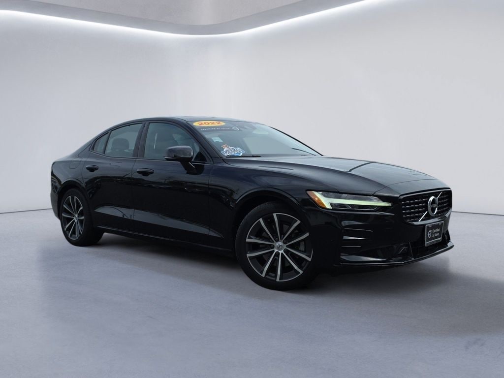 Certified 2022 Volvo S60 B5 AWD Momentum Sedan