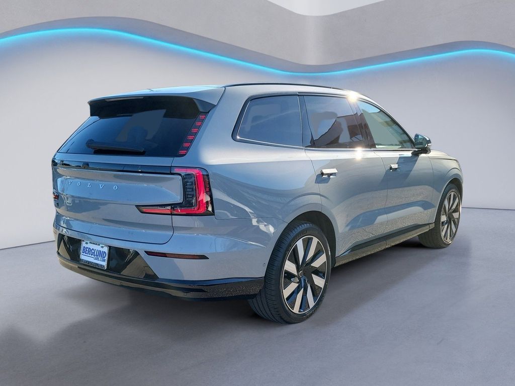 2025 Volvo EX90 Twin Motor Ultra photo 3