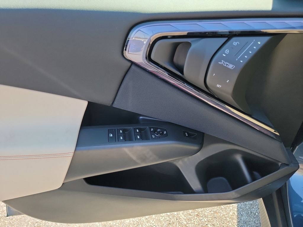 2025 BMW X3 30 - Photo 12