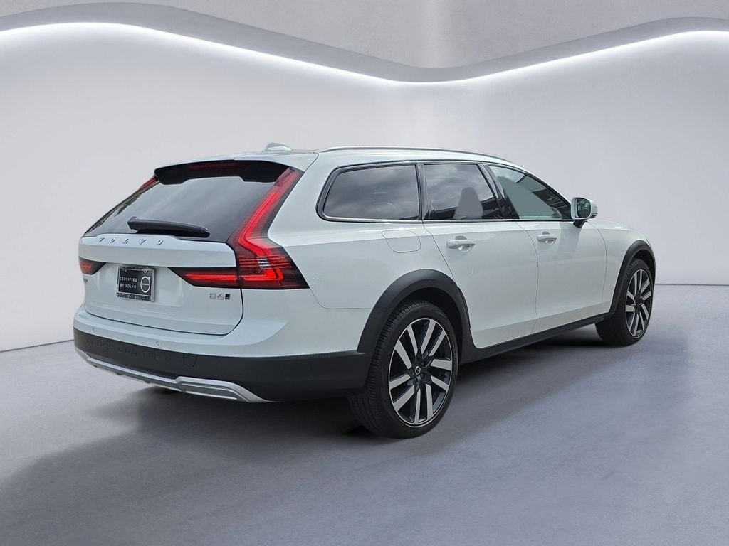 Used 2025 Volvo V90 Cross Country B6 Ultra Wagon