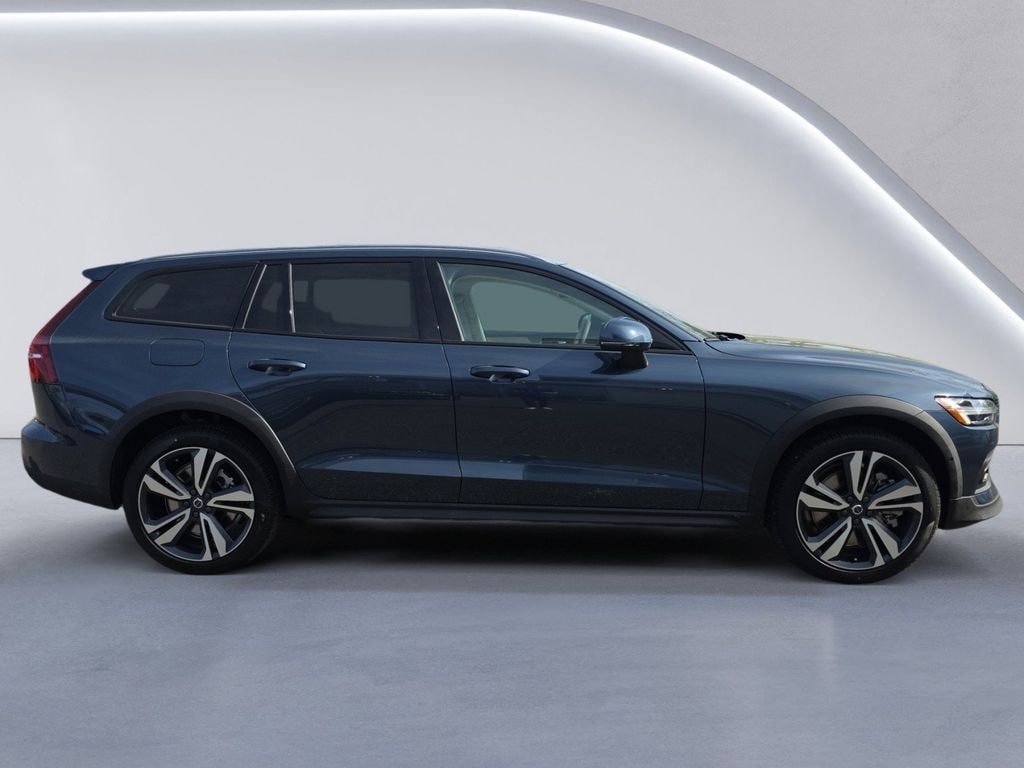 New 2026 Volvo V60 Cross Country B5 Plus Wagon