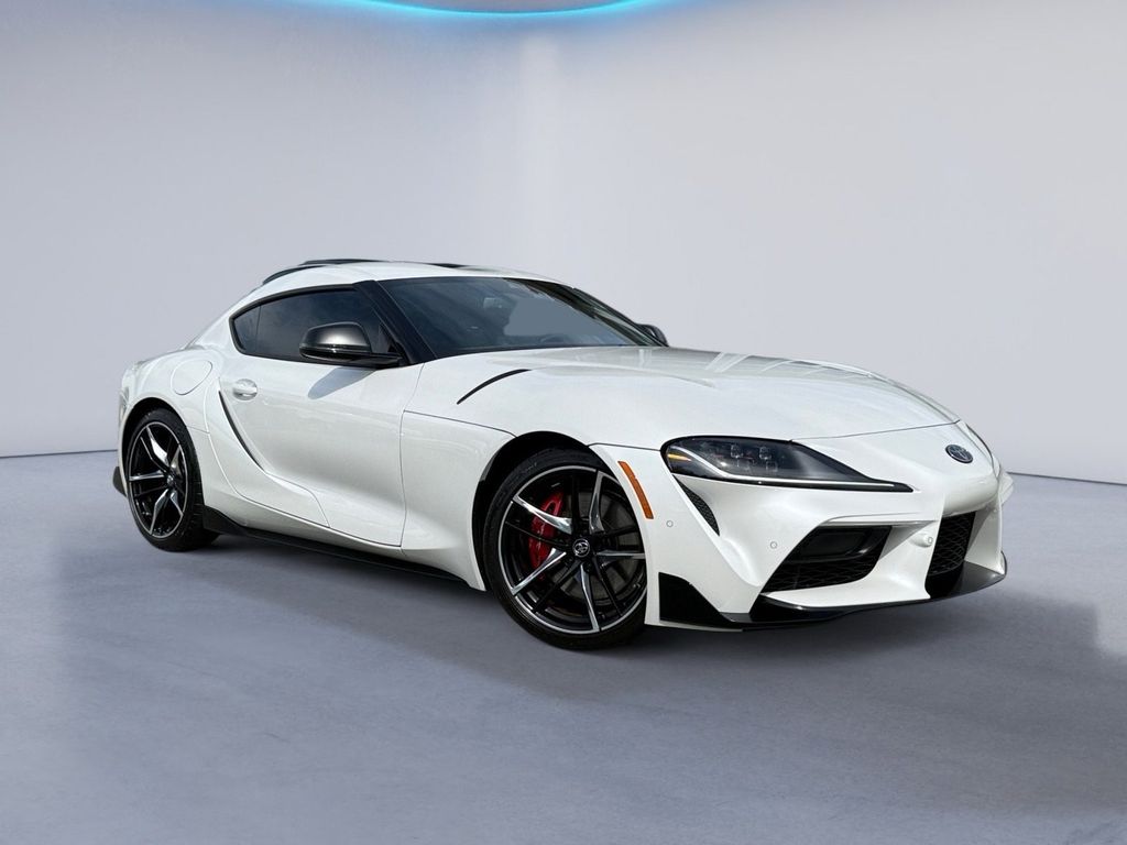 2022 Toyota Supra Premium's photo