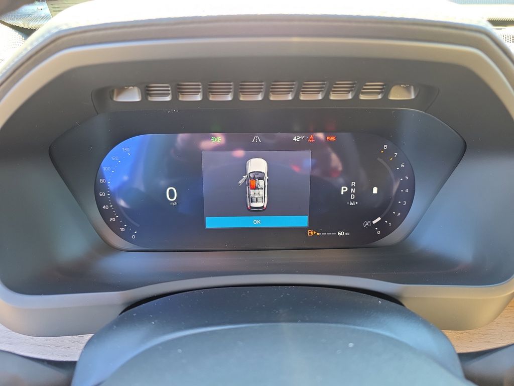 2026 Volvo XC90 Plus - Photo 13