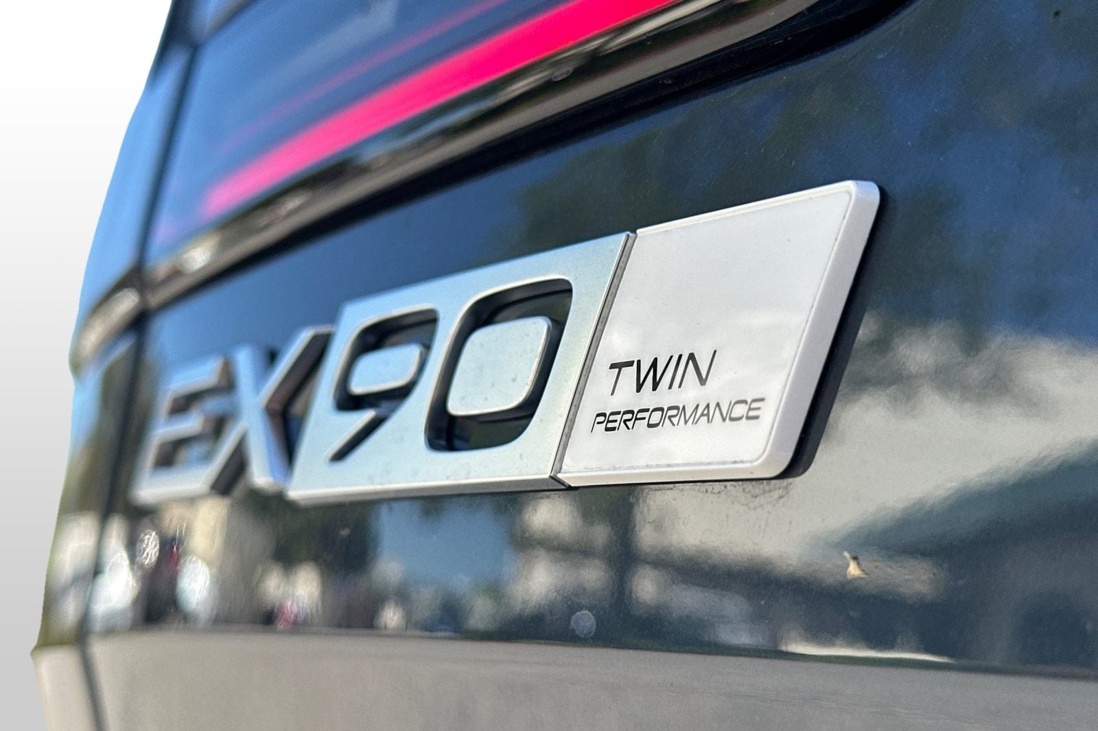 2025 Volvo EX90 Ultra - Photo 12