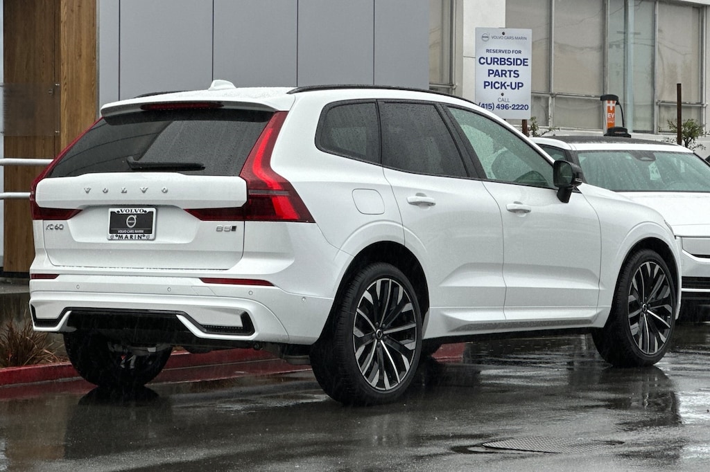 New 2026 Volvo XC60 B5 Ultra SUV