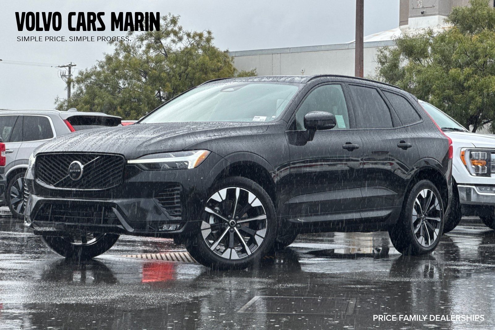 2026 Volvo XC60 B5 Plus Dark AWD's photo