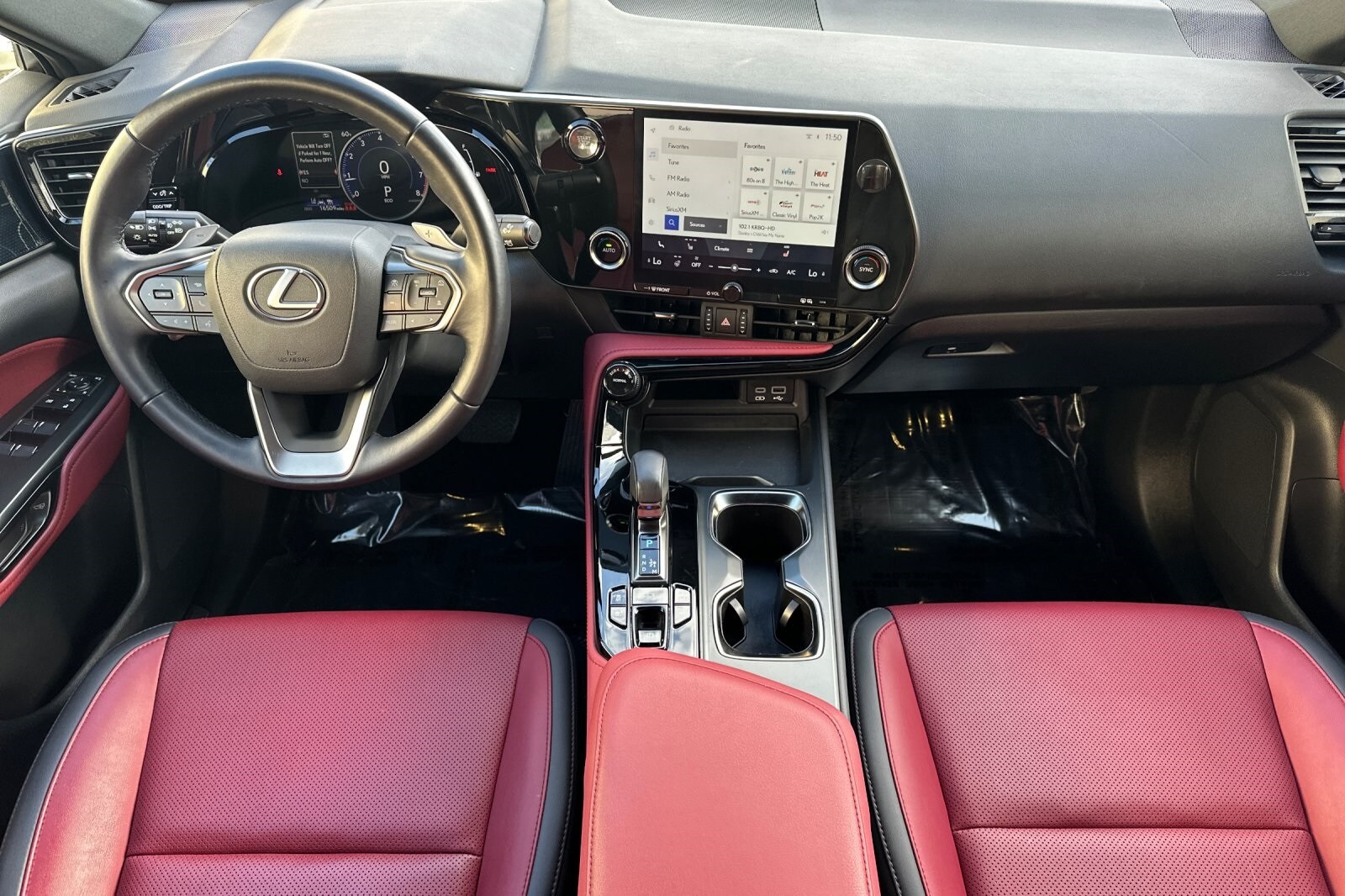 2022 Lexus NX 350 photo 3