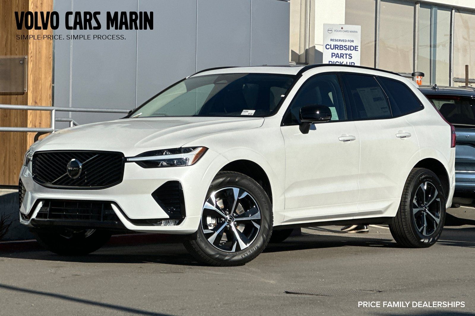 2026 Volvo XC60 B5 Core Dark AWD's photo