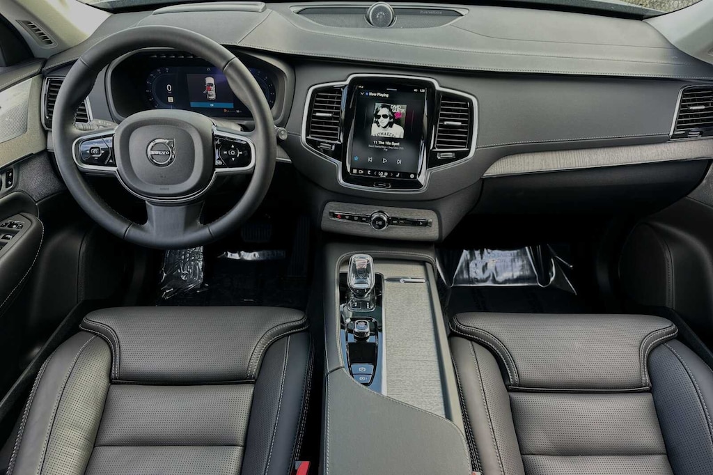 Used 2025 Volvo XC90 B6 Ultra 6-Seater SUV