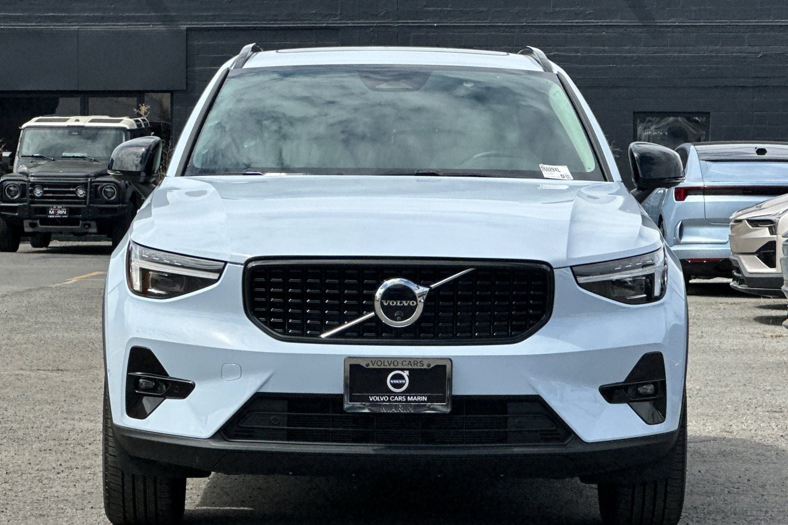 2026 Volvo XC40 Plus - Photo 11