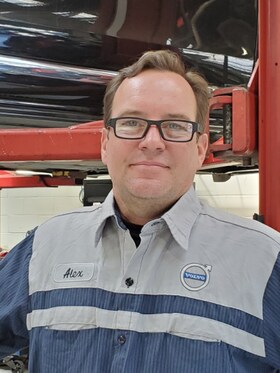 Staff member Alex Alberts from bf628a6ddb05