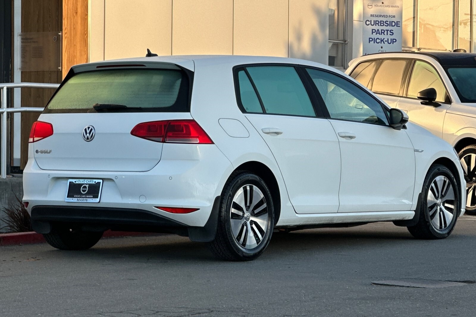 Used 2016 Volkswagen e-Golf e-Golf SEL Premium with VIN WVWPP7AUXGW901209 for sale in San Rafael, CA
