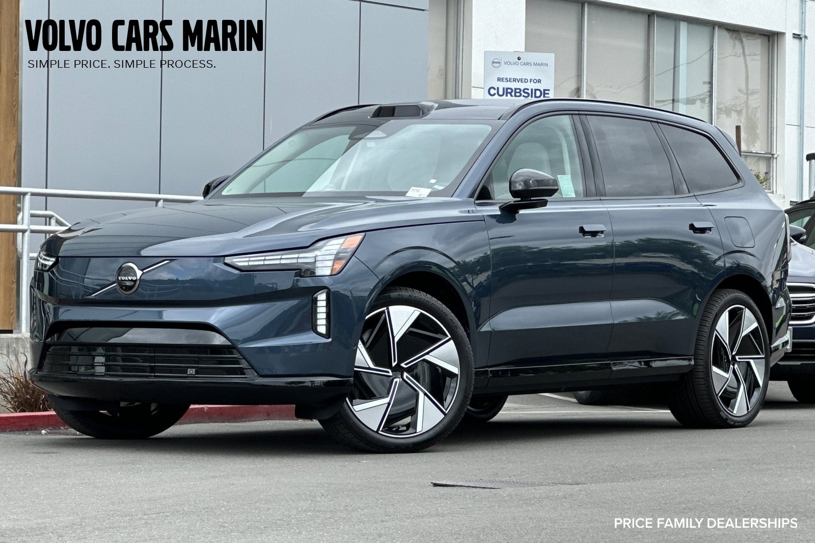 2025 Volvo EX90 Ultra's photo