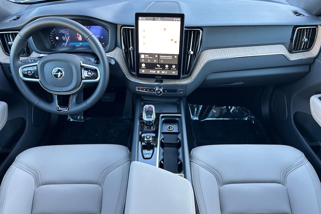 New 2026 Volvo XC60 B5 Core SUV