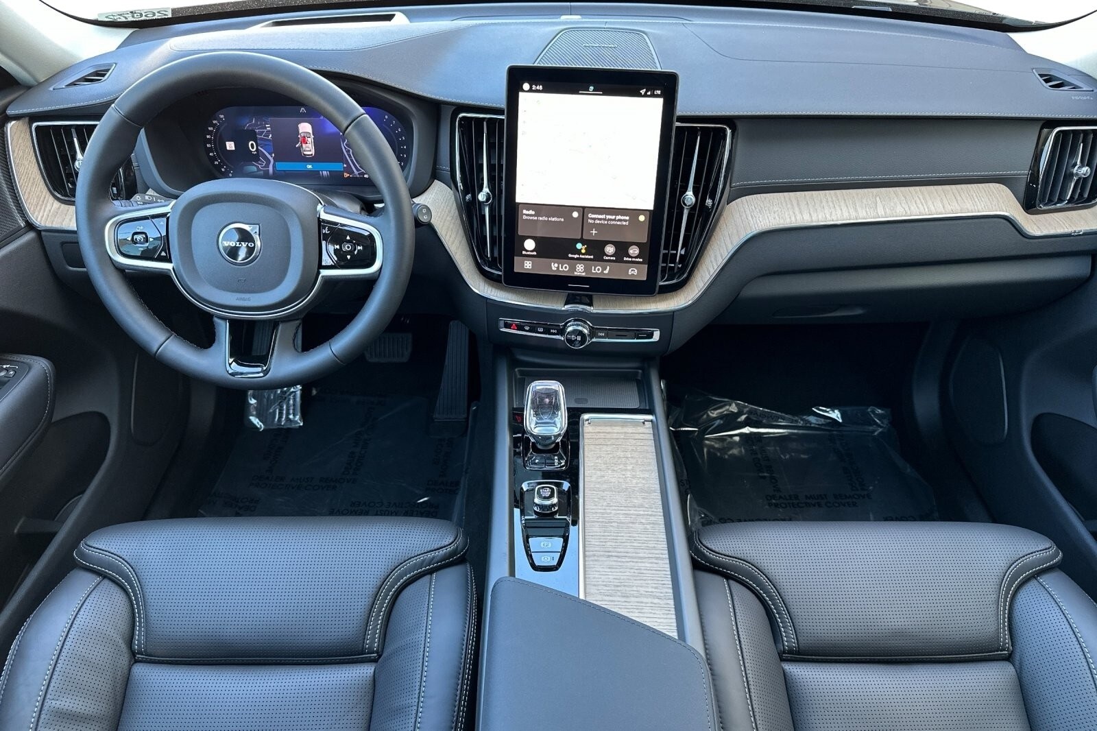 2026 Volvo XC60 photo 3