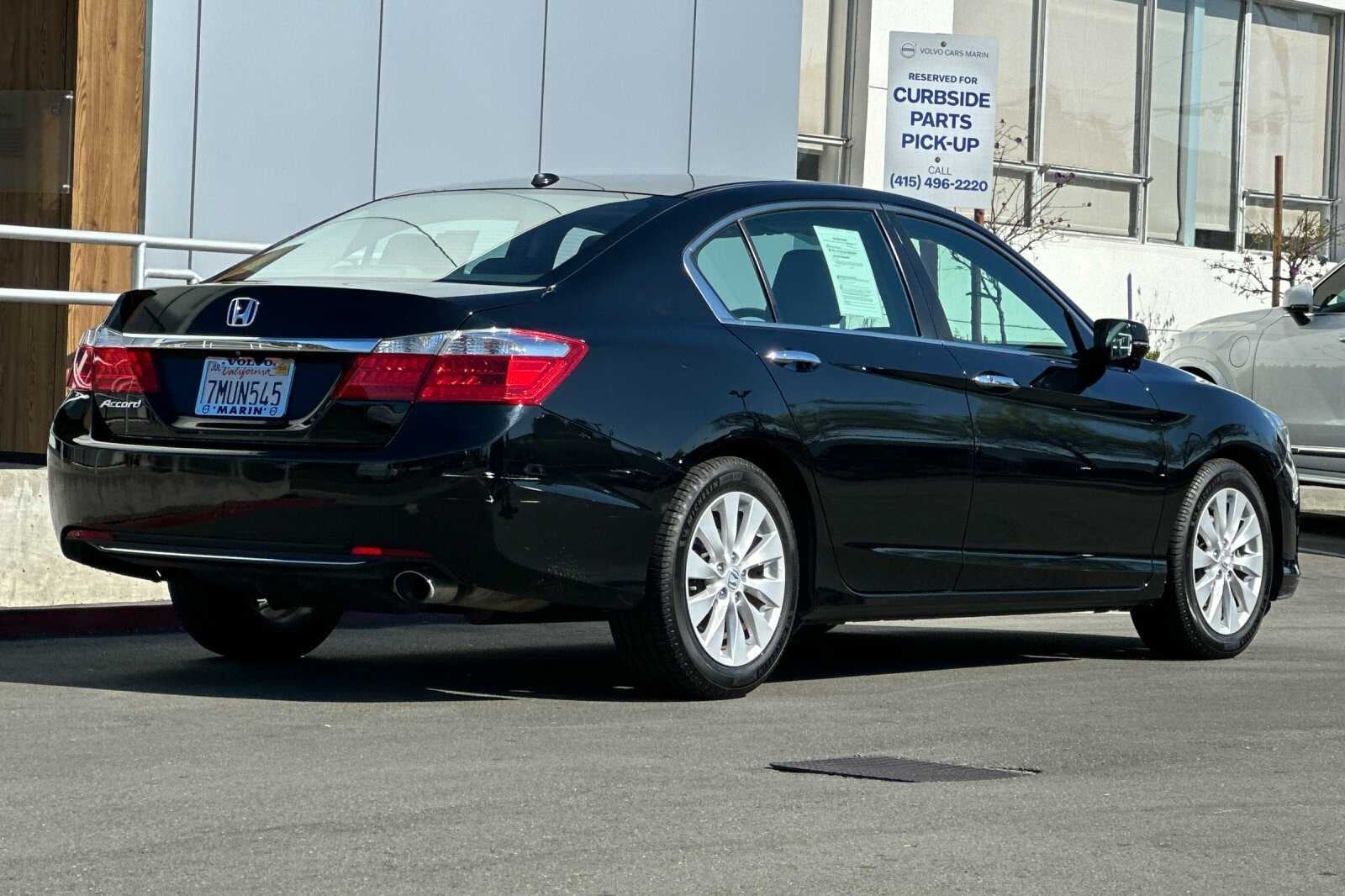 Used 2015 Honda Accord EX-L with VIN 1HGCR2F88FA110620 for sale in San Rafael, CA