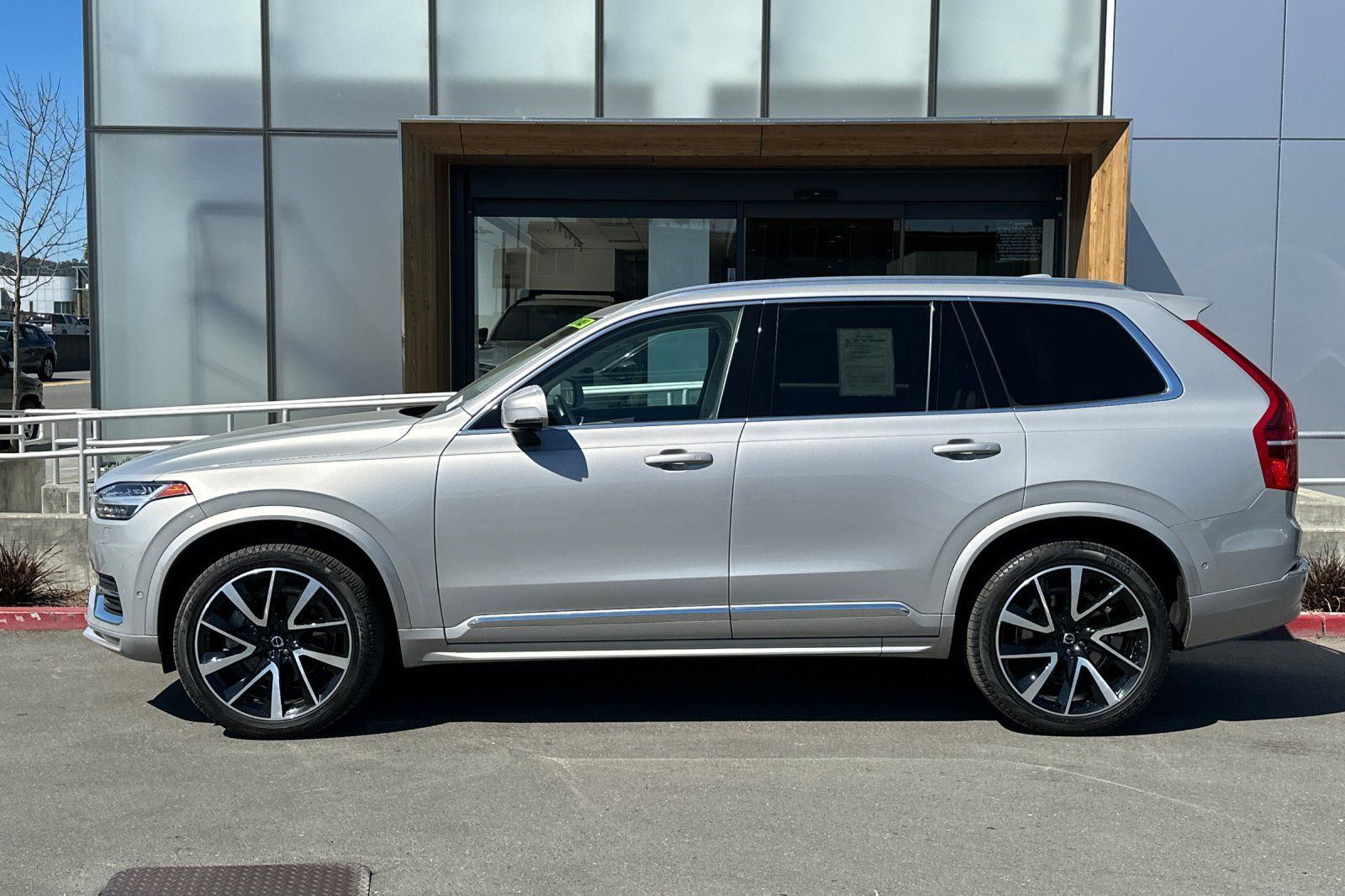 2024 Volvo XC90 B6 Plus Bright 7-Seater photo 5