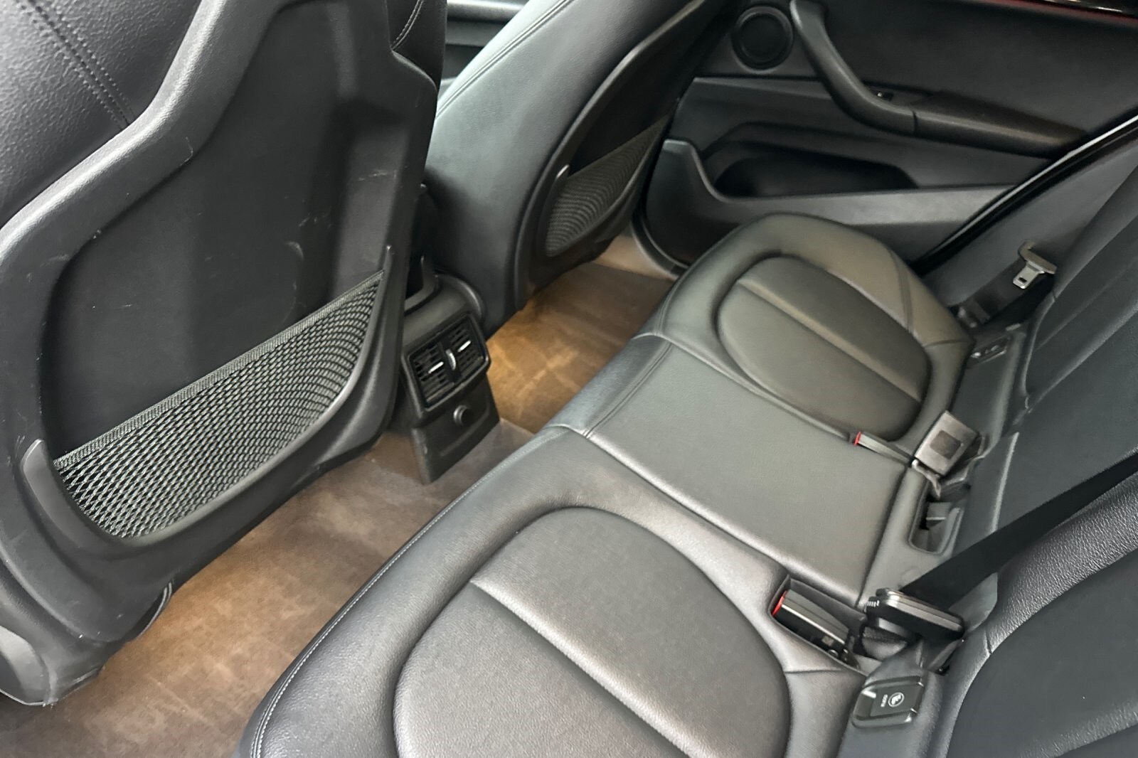 2017 Bmw X1 XDrive28i photo 4