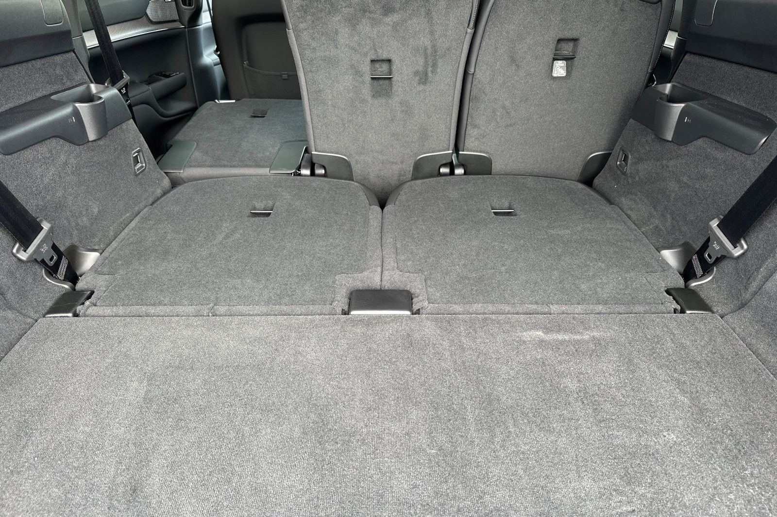 2025 Volvo EX90 Ultra - Photo 18