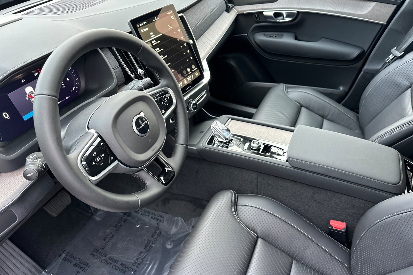 2026 Volvo XC90 Ultra - Photo 13