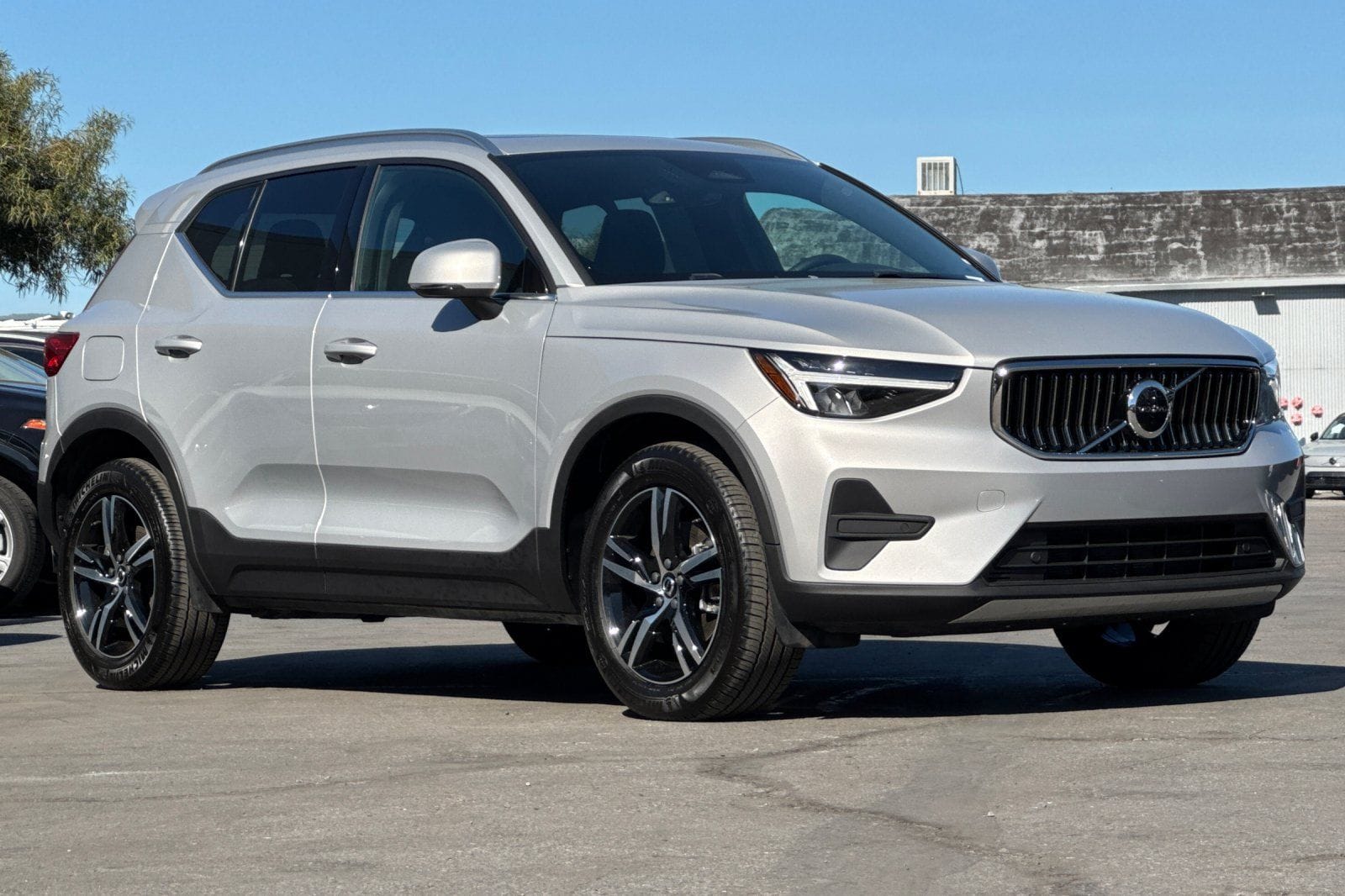 2025 Volvo XC40 Core - Photo 10