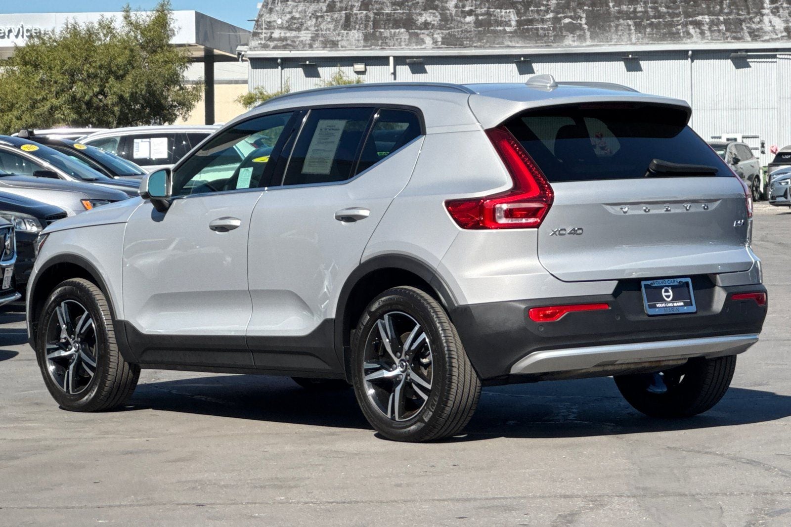 2025 Volvo XC40 B5 Core Bright Theme photo 6